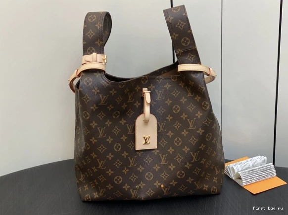 First bag ru GM Atlantis LOUIS VUITTON 0729